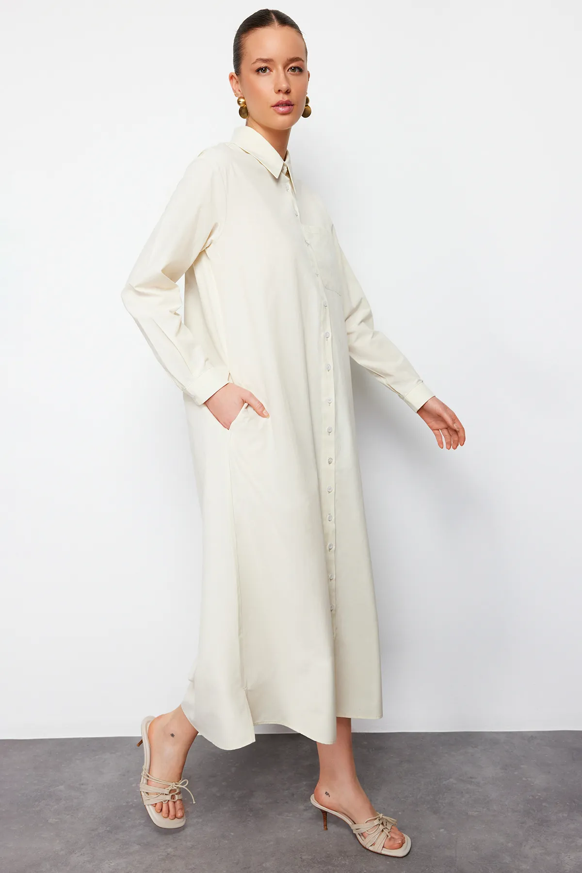 Trendyol Modest  Beiges Hemdblusenkleid - Leinwandgewebt TCTSS24EB00137