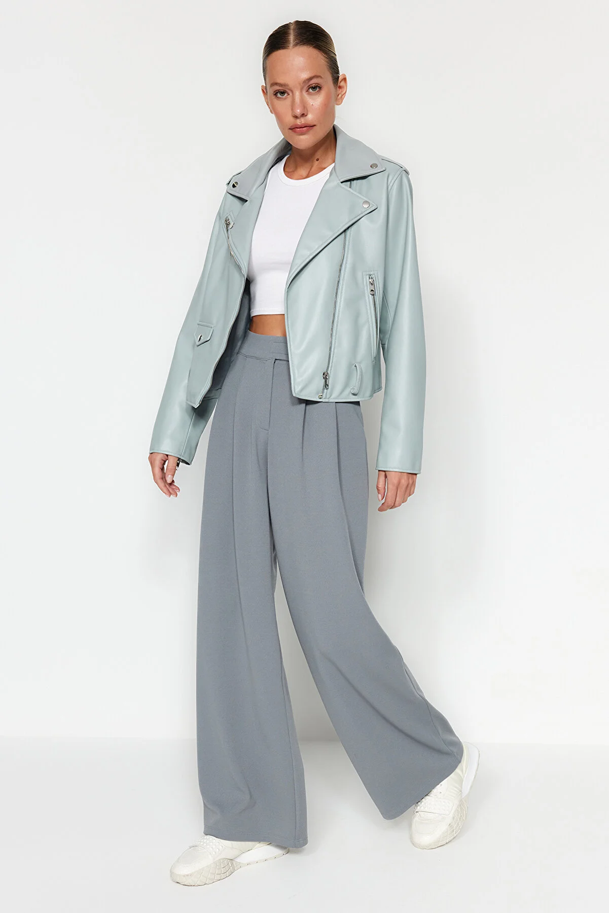 Trendyol Collection  Delfingraue Strickhose mit Klettverschluss, hoher Taille, Plissee, weitem Bein und weitem Schnitt TWOAW24PL00177