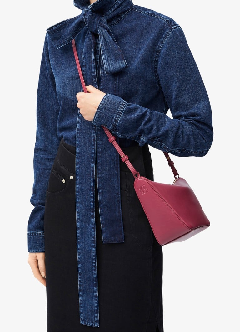LOEWE Hammock Hobo skulderveske laget av kalveskinn