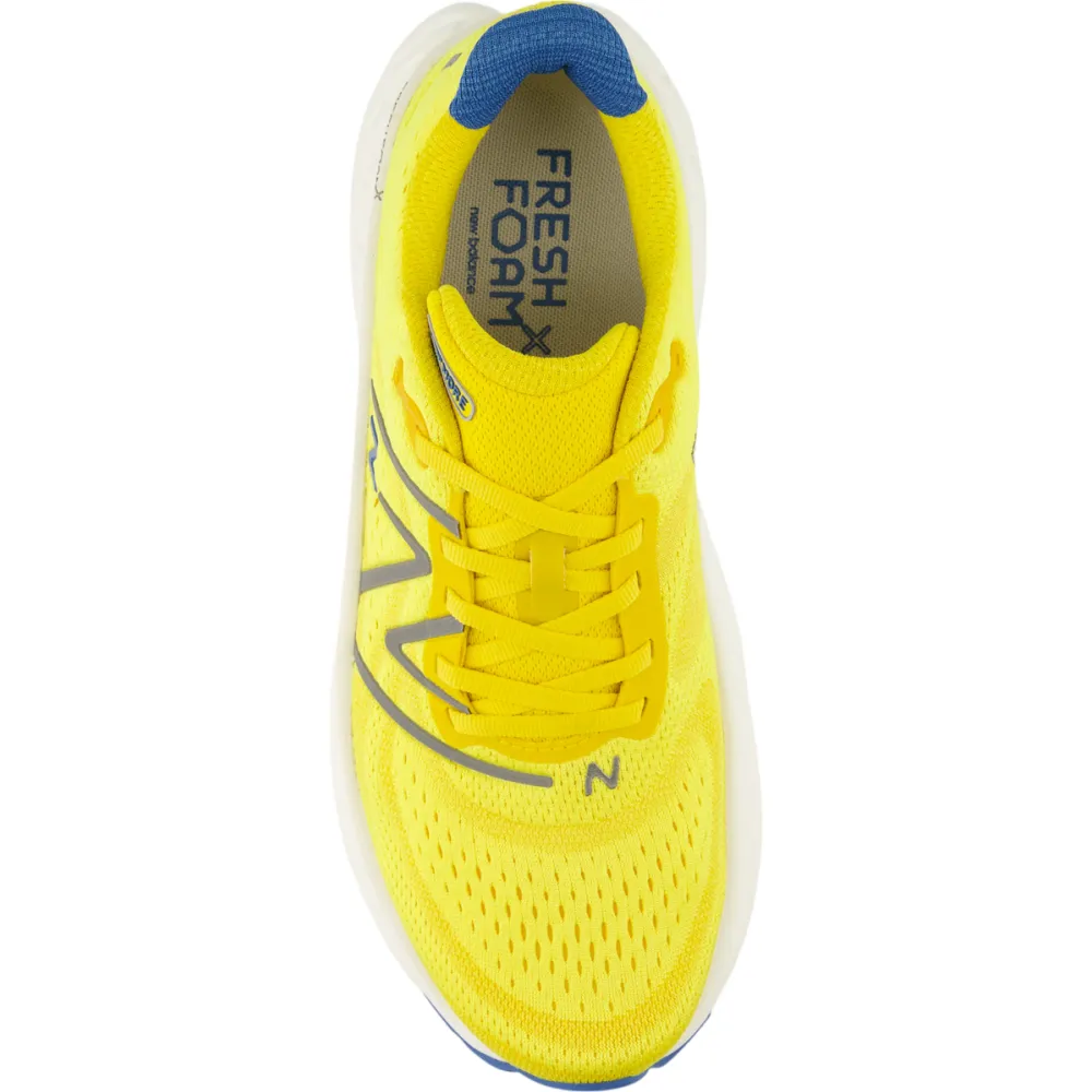 New Balance Fresh Foam X More v4 MMORCF4 / gelb