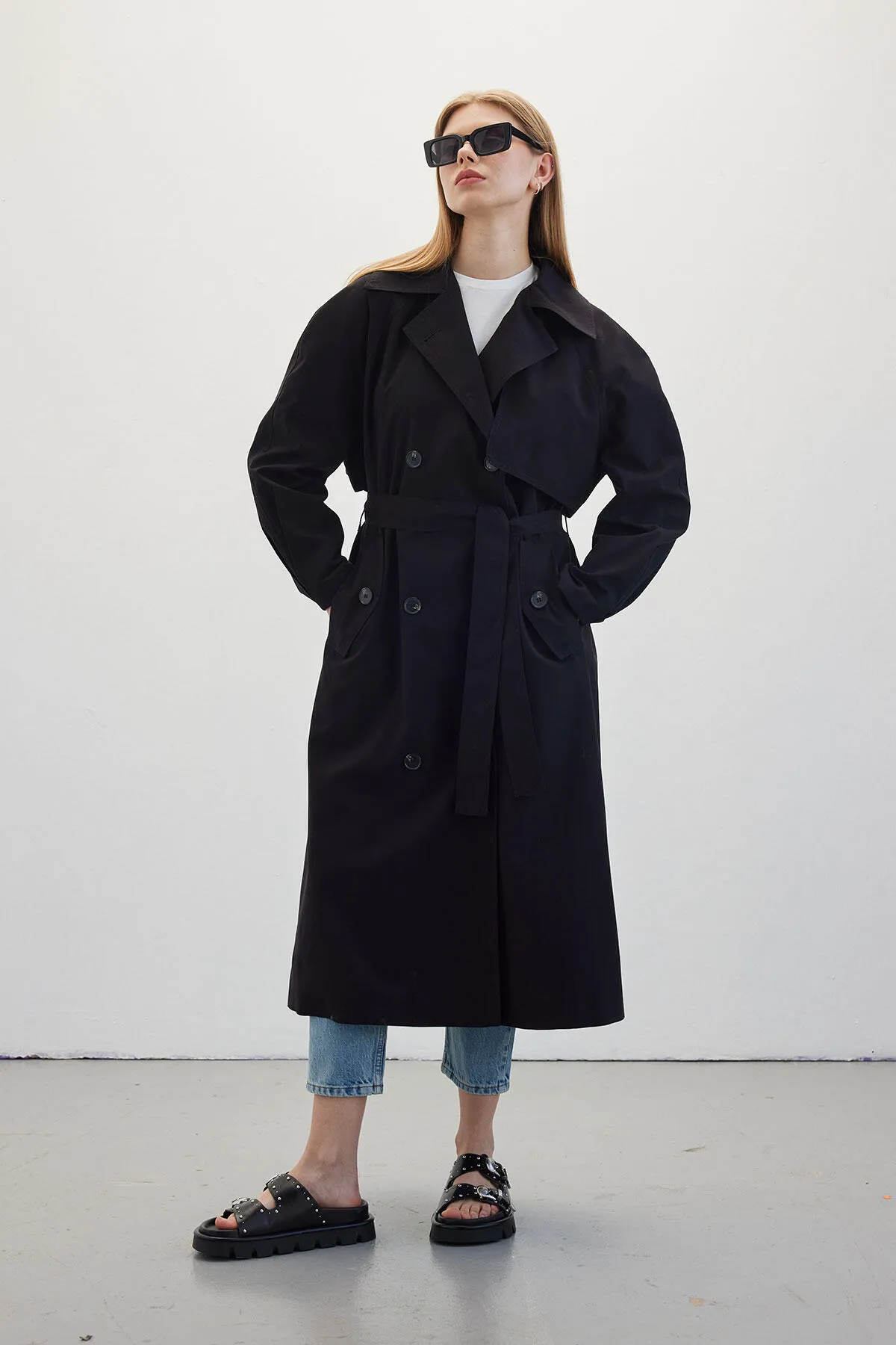 Manuka  Zweireihiger Trenchcoat in Schwarz