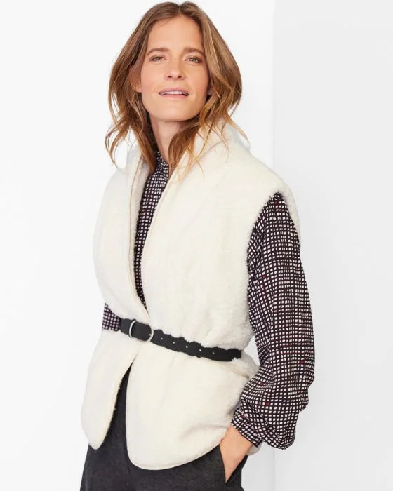 Veste sans manches en maille bouclette