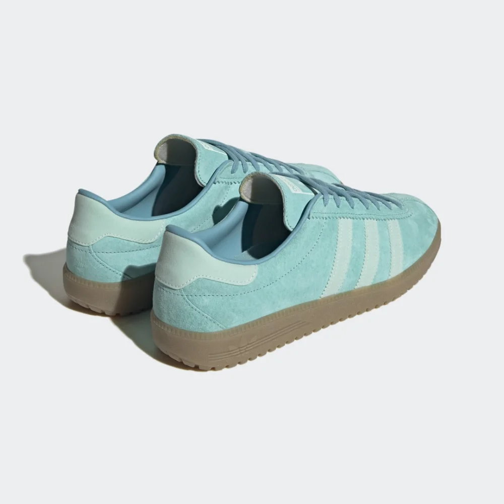 adidas Bermuda GY7387 / grün