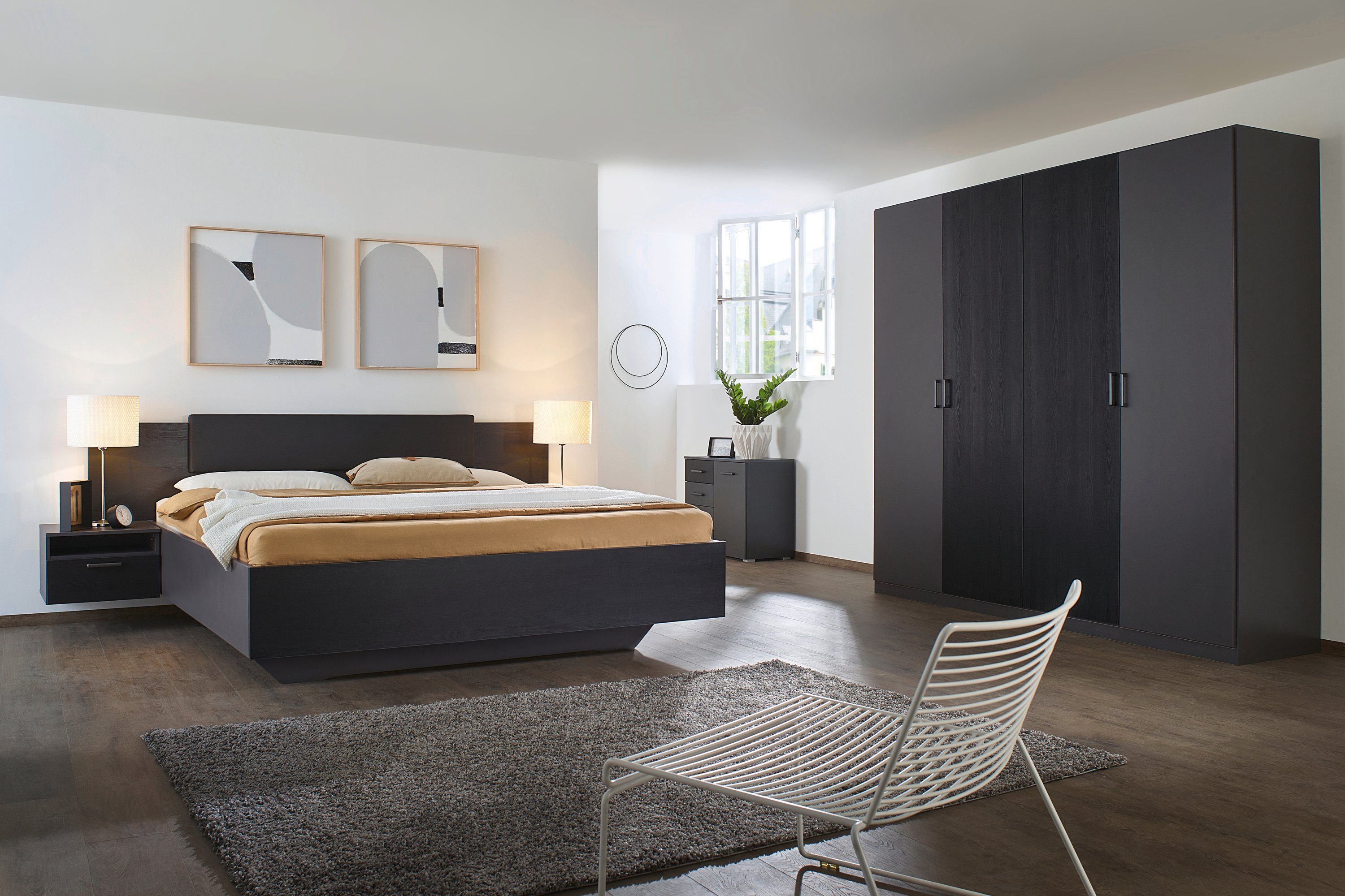 rauch Schlafzimmer-Set Miro, Drehtürenschrank in 2 Breiten, Bett in 2 Größen und 2 Hängenachttische