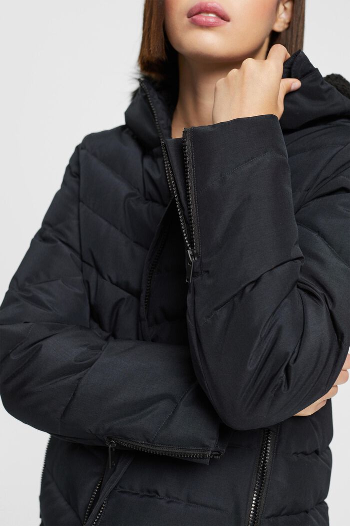 Steppjacke mit Webfellkapuze