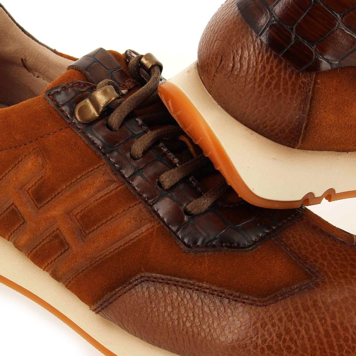 Hispanitas  KIM 1681 - Cognac