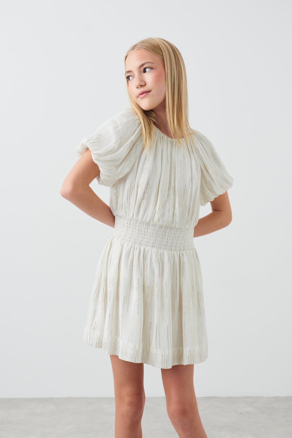 Y puff sleeve dress