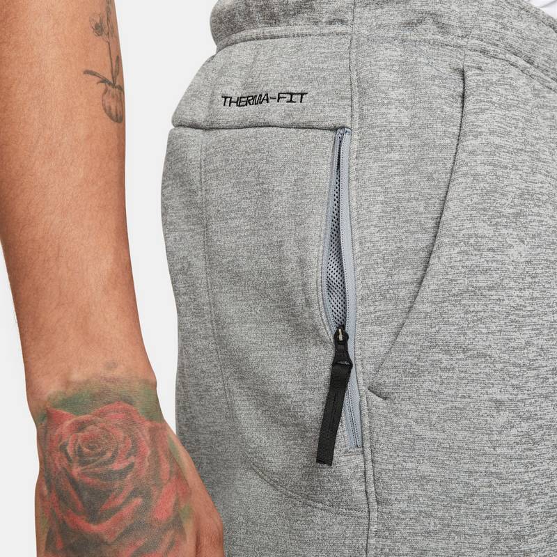 Nike Taper Trainingshose Herren