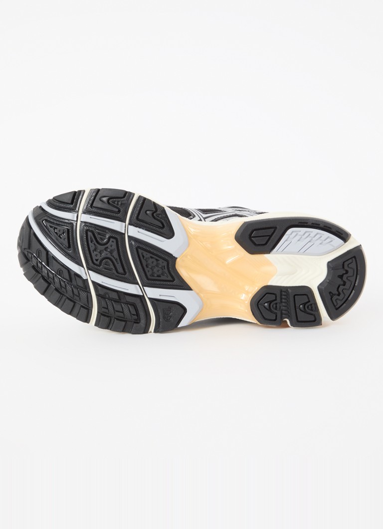 Buty sportowe ASICS Gel-Nimbus z siateczkowymi detalami
