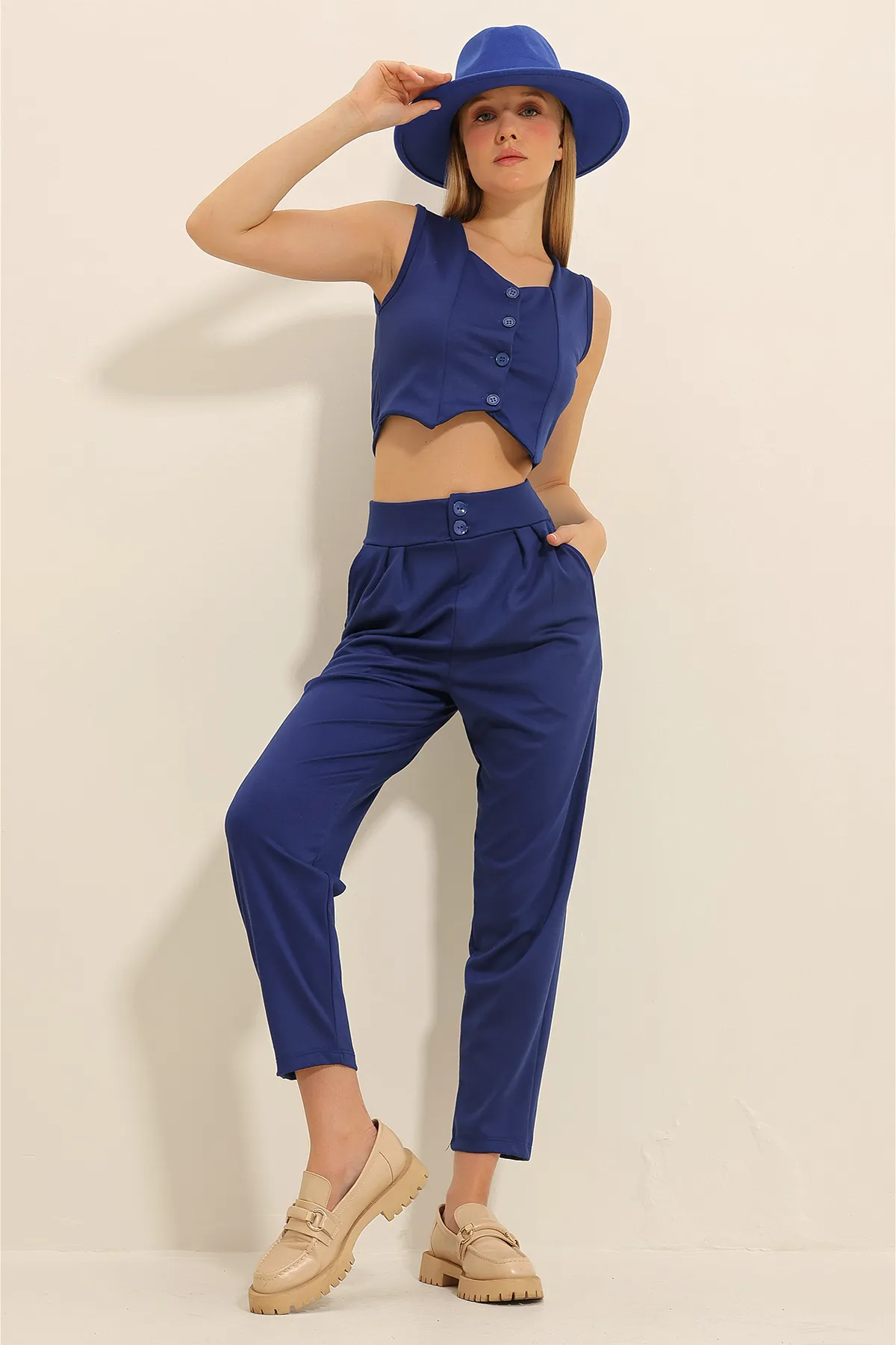 Trend Alaçatı Stili  Mitternachtsblaue Karottenhose mit hoher Taille für Damen ALC-X11148