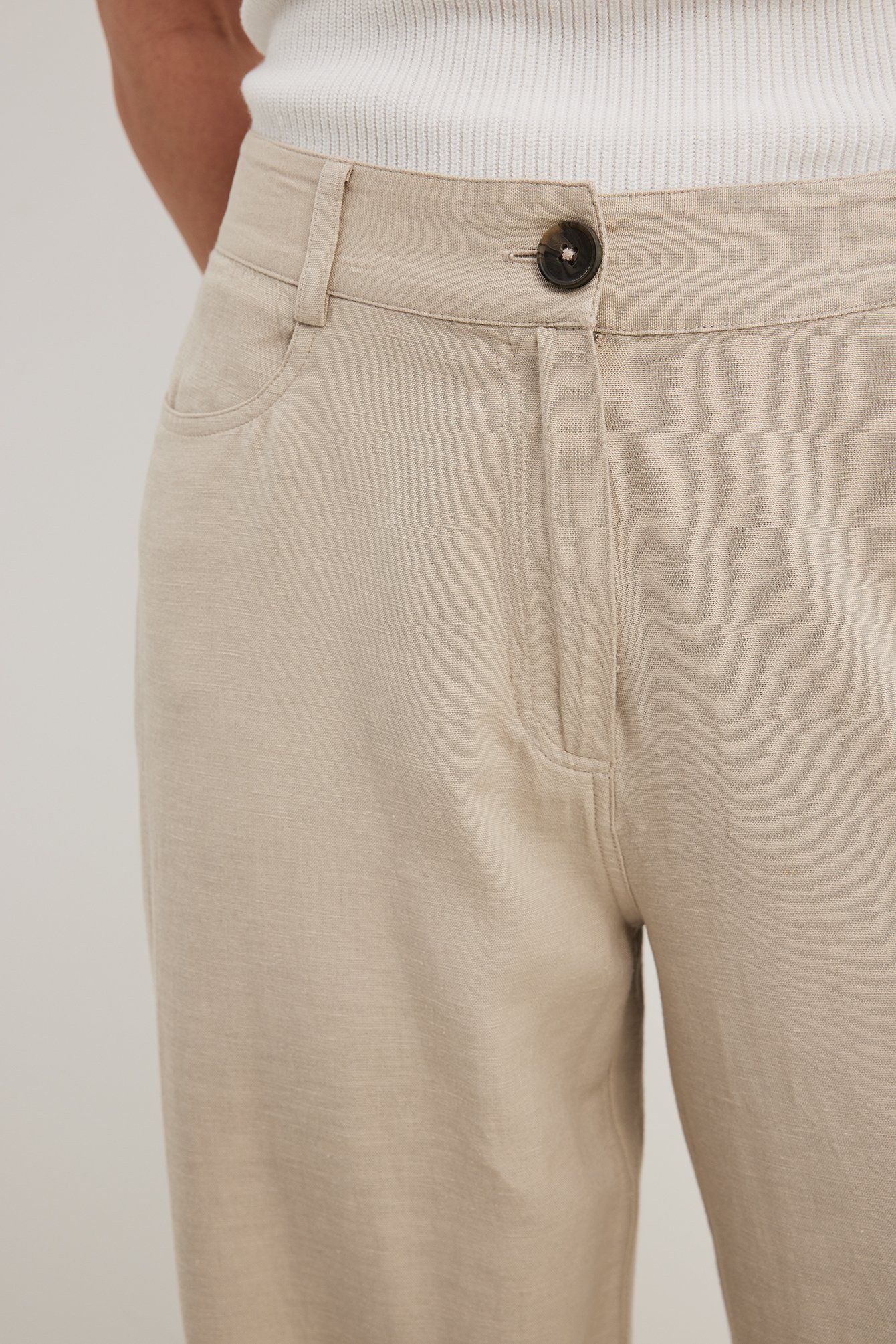 Hose aus Leinenmix mit mittlerer Taille