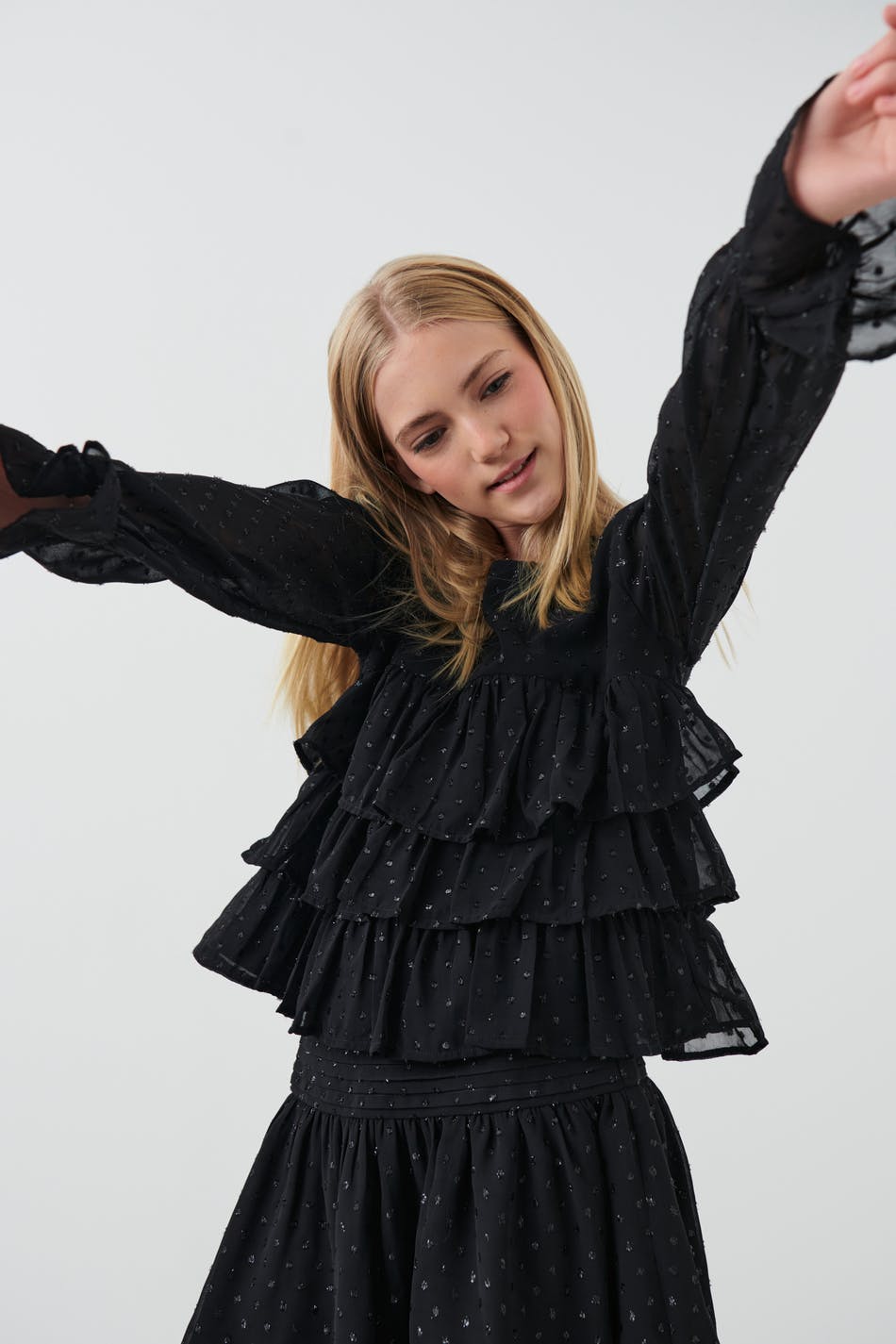 Y party flounce blouse