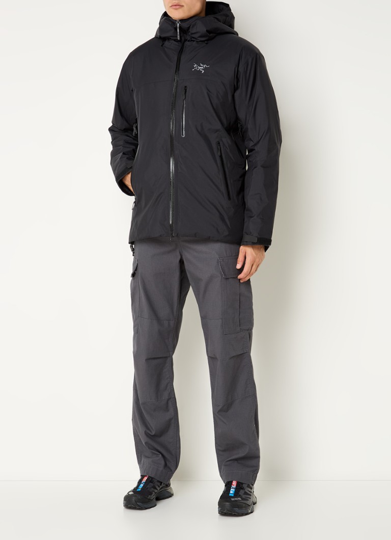 Arc'teryx Beta jack with hood and zipper pockets