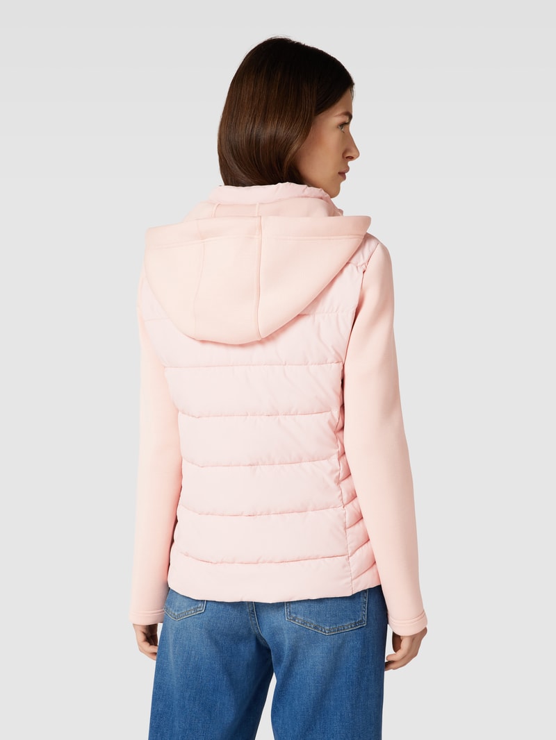Jacke mit seitlichen Eingrifftaschen in rosa
