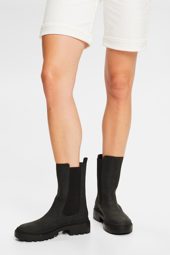 Grobe Boots in Lederoptik