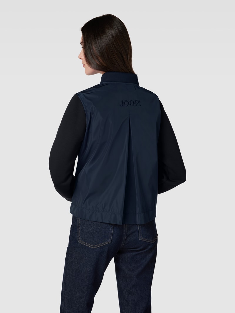 Jacke mit Label-Detail in dunkelblau