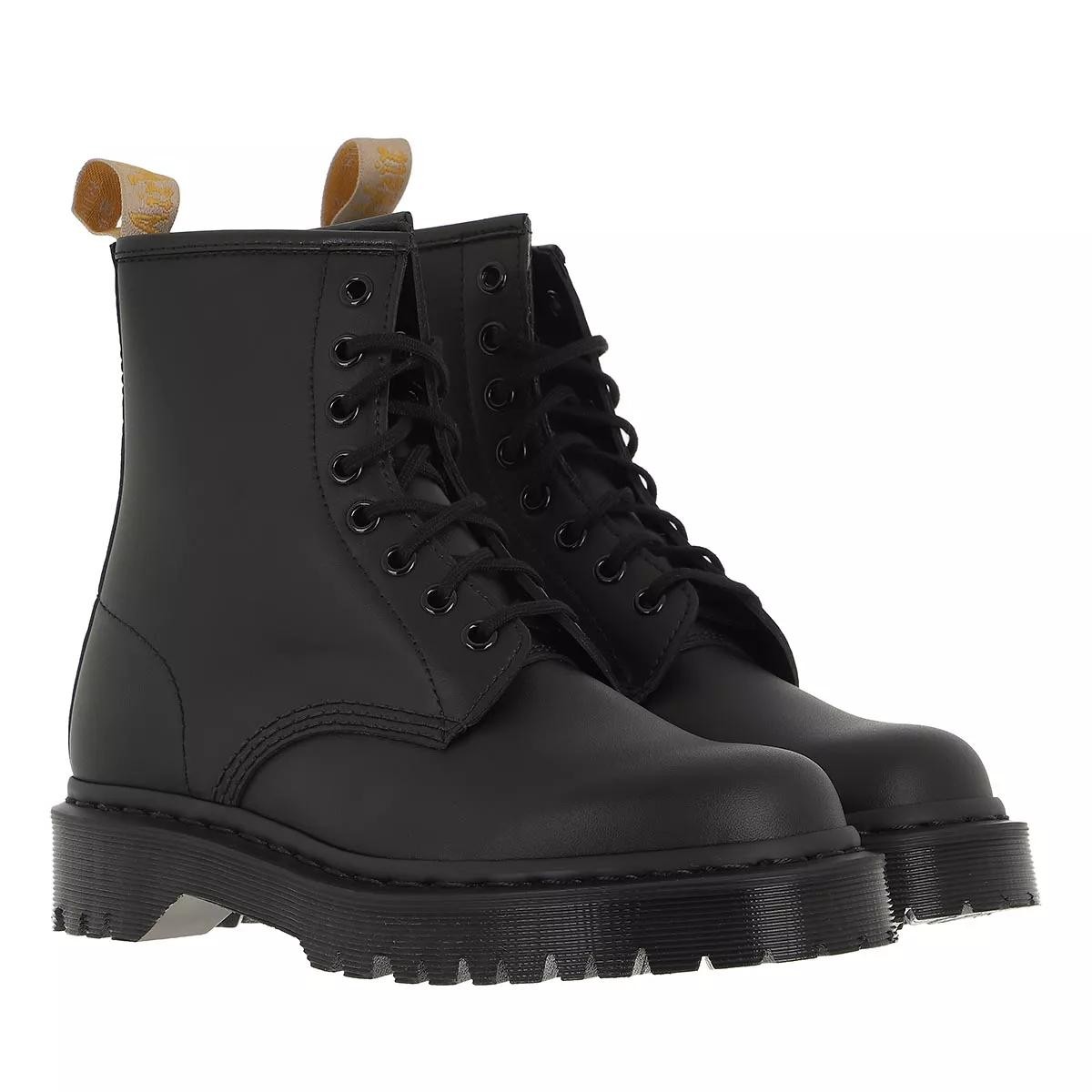 DR. MARTENS Stiefeletten schwarz 8 loch plateau