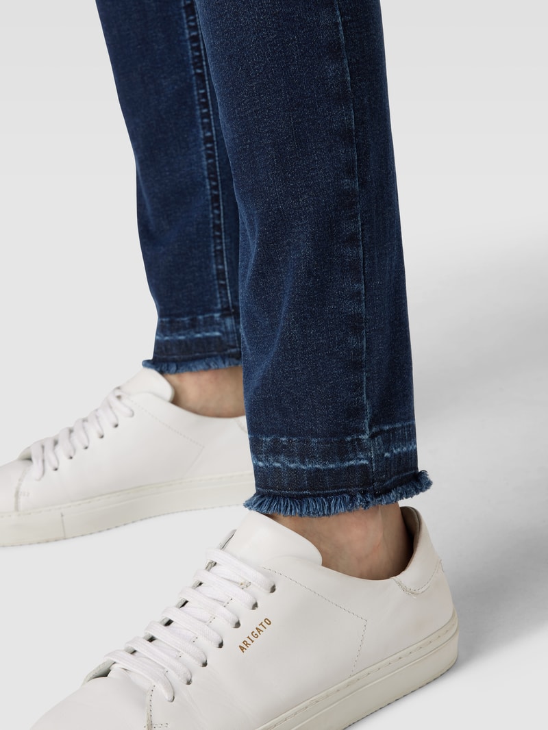 Jeans im 5-Pocket-Design Modell 'EKLOR' in dunkelblau