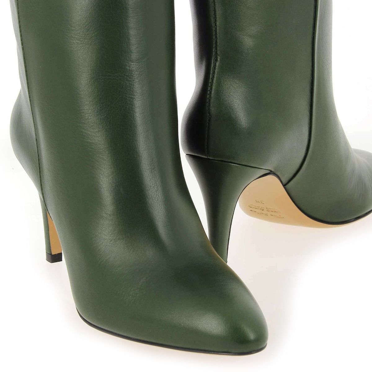 The Seller  S9047 - Vert