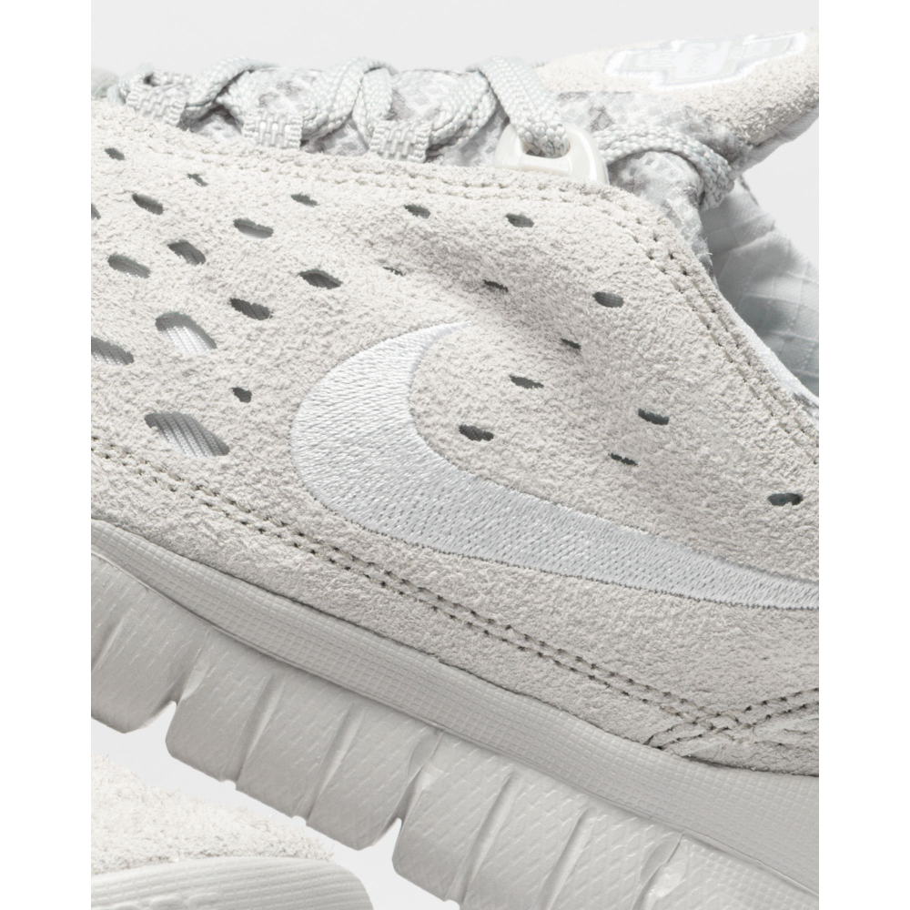Nike Free Run Trail CW5814-002 / grau