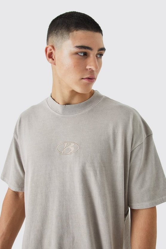 Zerrissenes Oversize T-Shirt mit Stickerei
