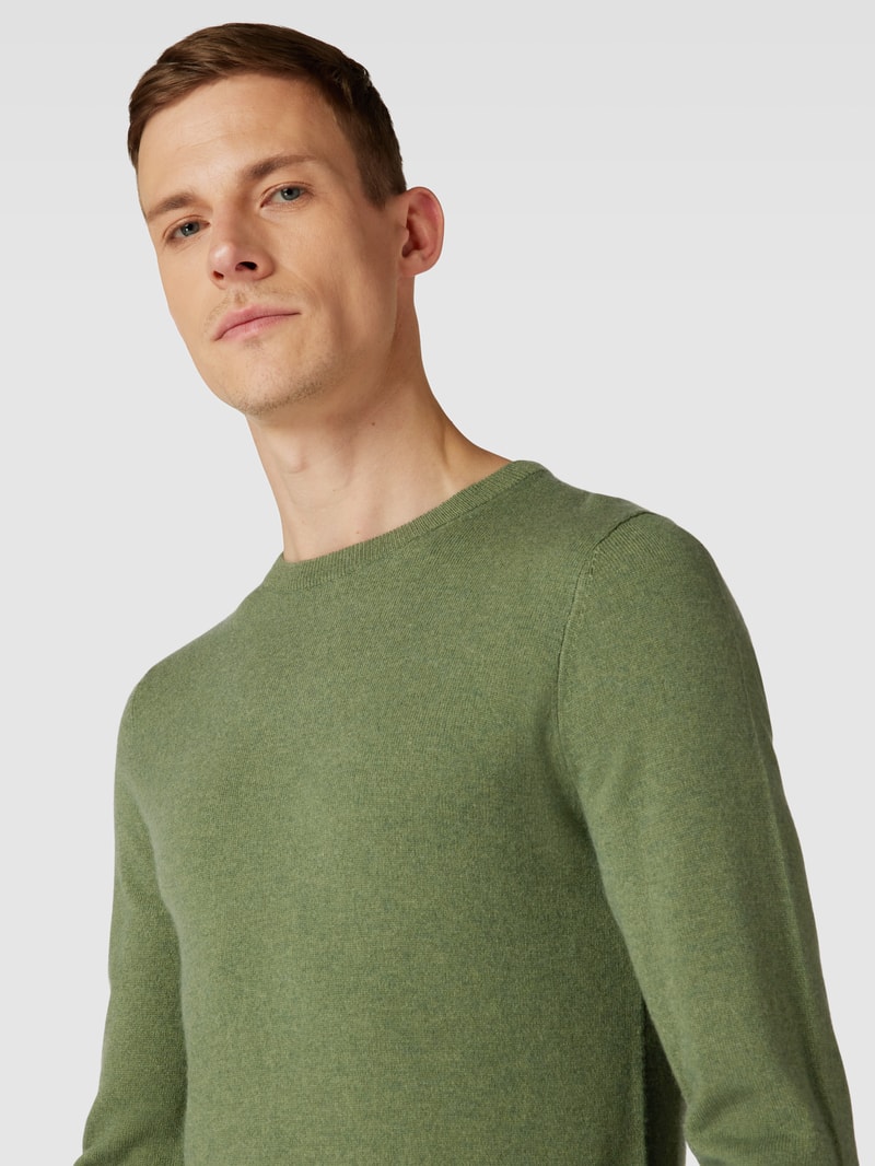 Strickpullover in melierter Optik in schilf meliert