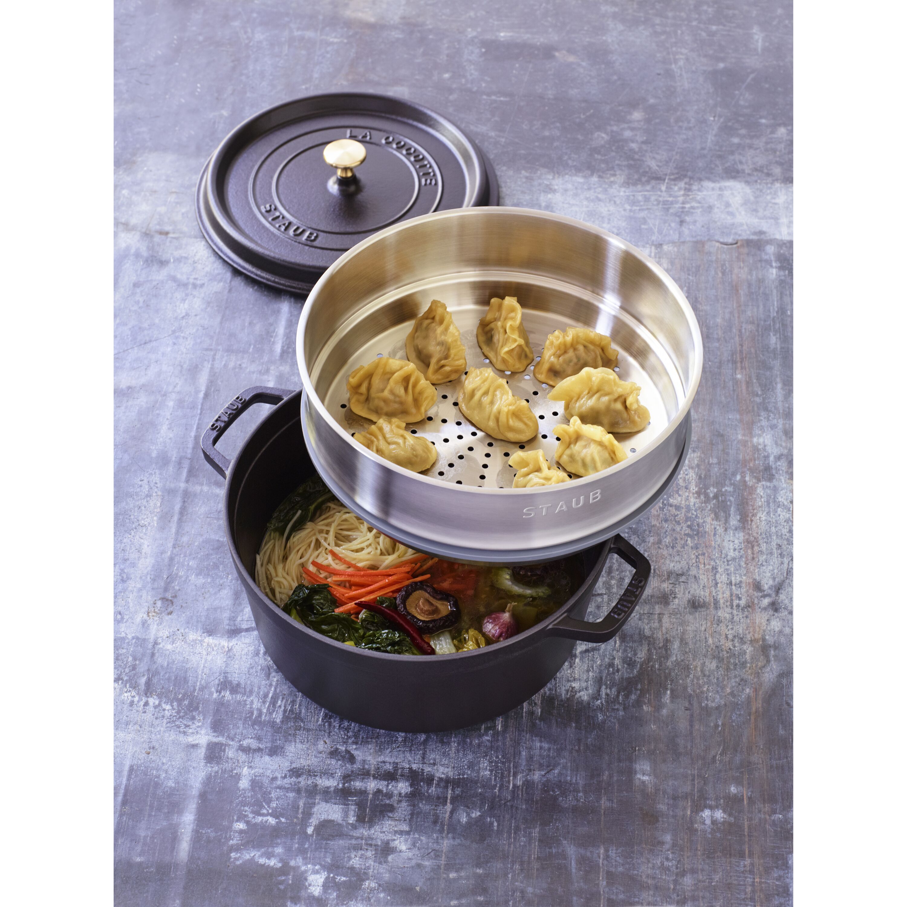 Cocotte mit Dämpfeinsatz 26 cm, rund, Schwarz, Gusseisen