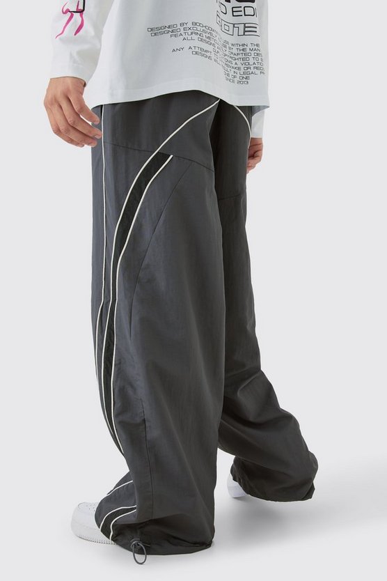 Hose mit elastischem Bund und Paspeln