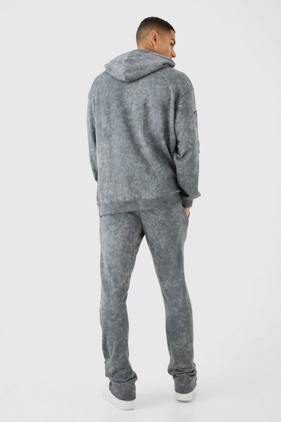 Oversize Worldwide Trainingsanzug mit rohem Saum und Applikation