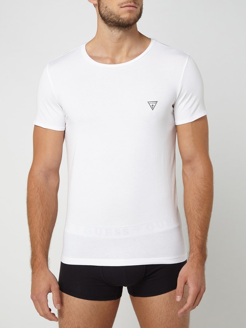 T-Shirt mit Label-Detail in weiß