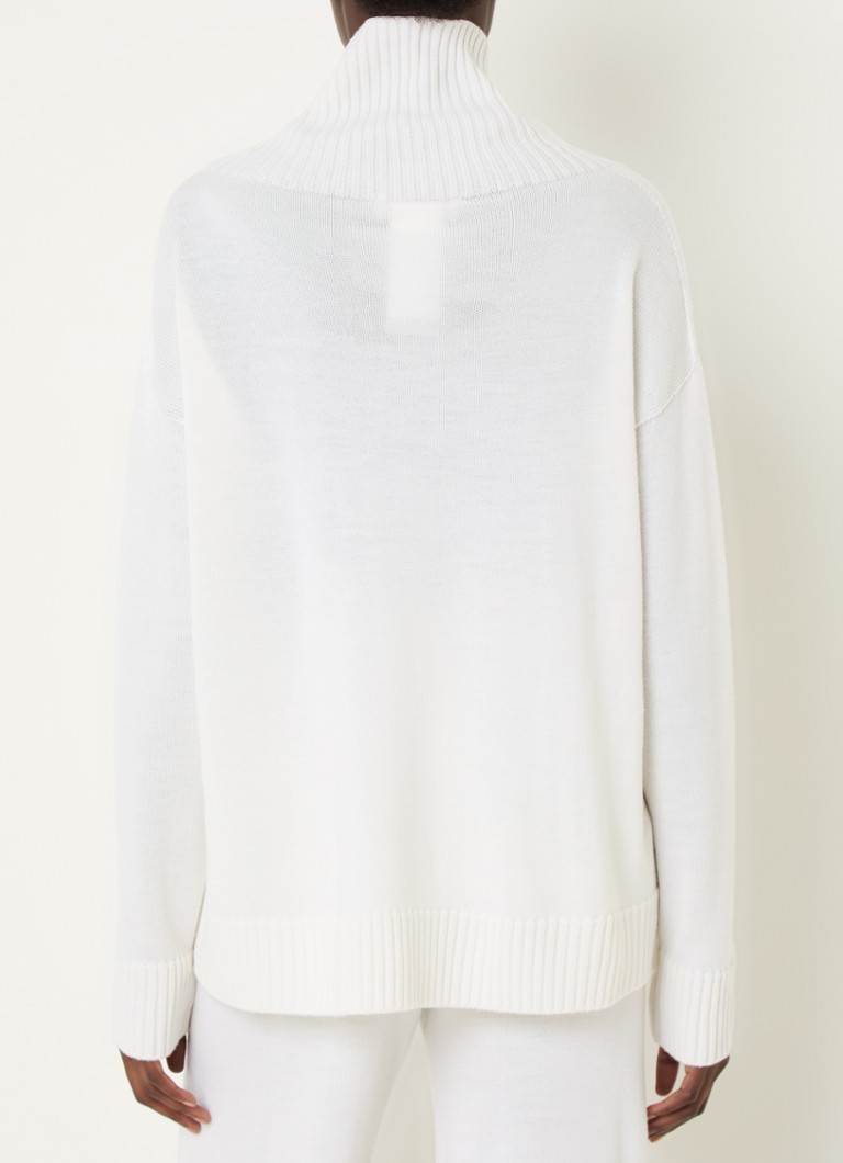 MaxMara Superbo hienoneulepusero neitsytvillaa, jossa pystykaulus