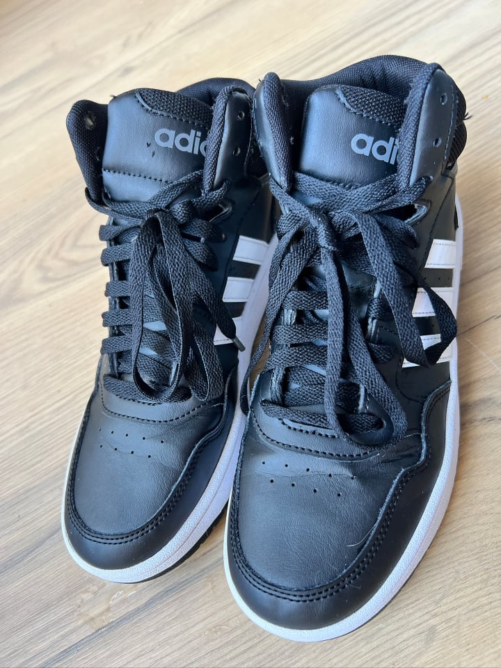 adidas Trainingsschuhe 