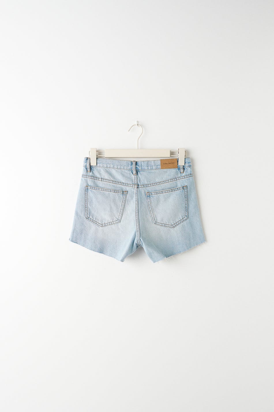 Low loose denim shorts