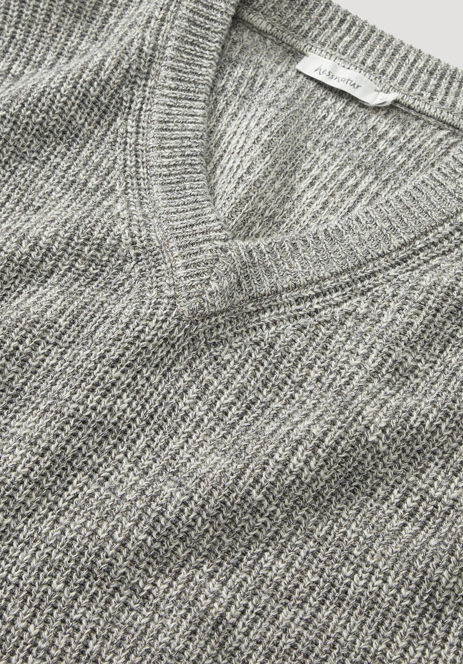 V-Neck-Pullunder aus Bio-Baumwolle mit Leinen