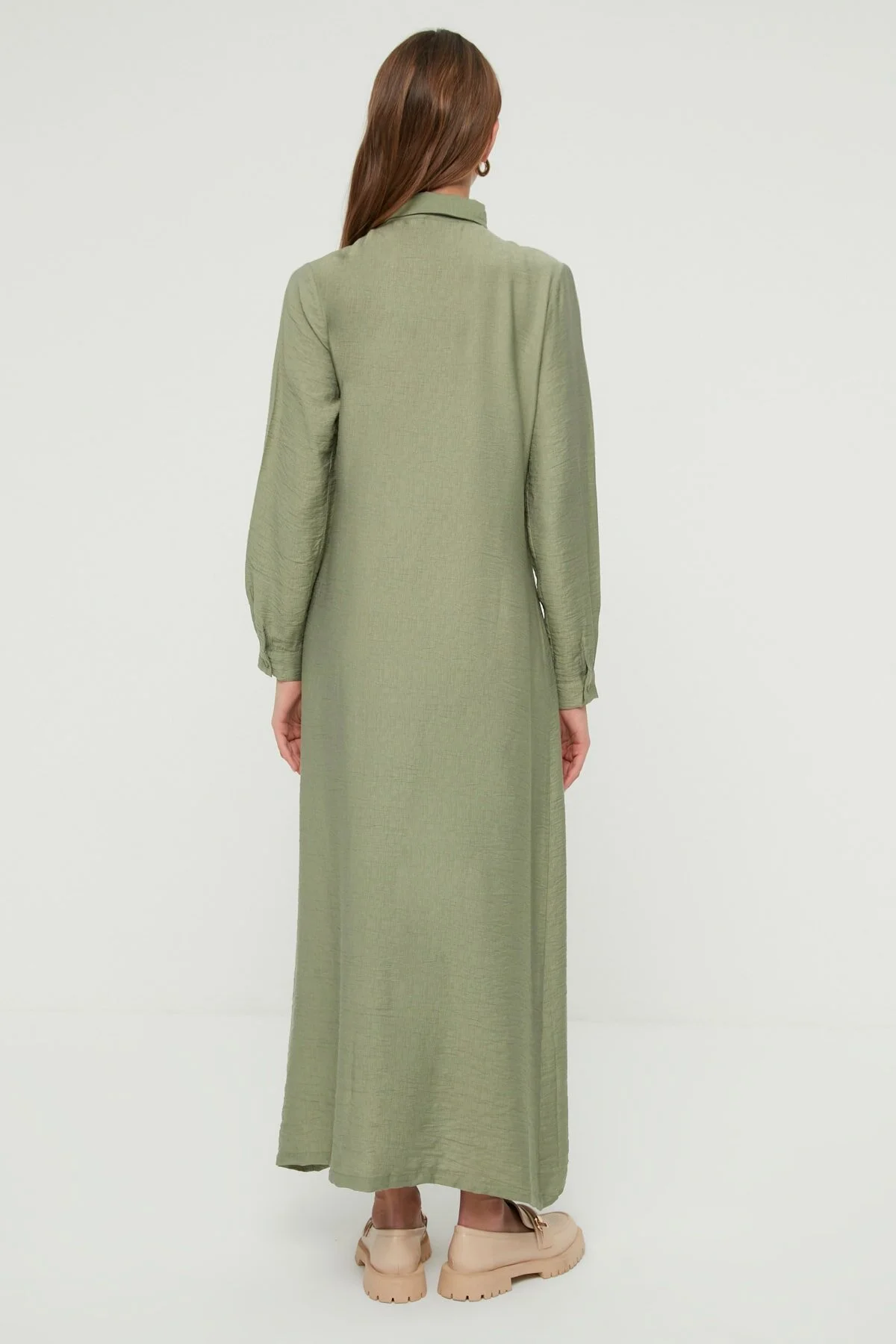 Trendyol Modest  Grünes, seitlich gebundenes, gewebtes Hemdkleid in Leinenoptik TCTSS22EB0025