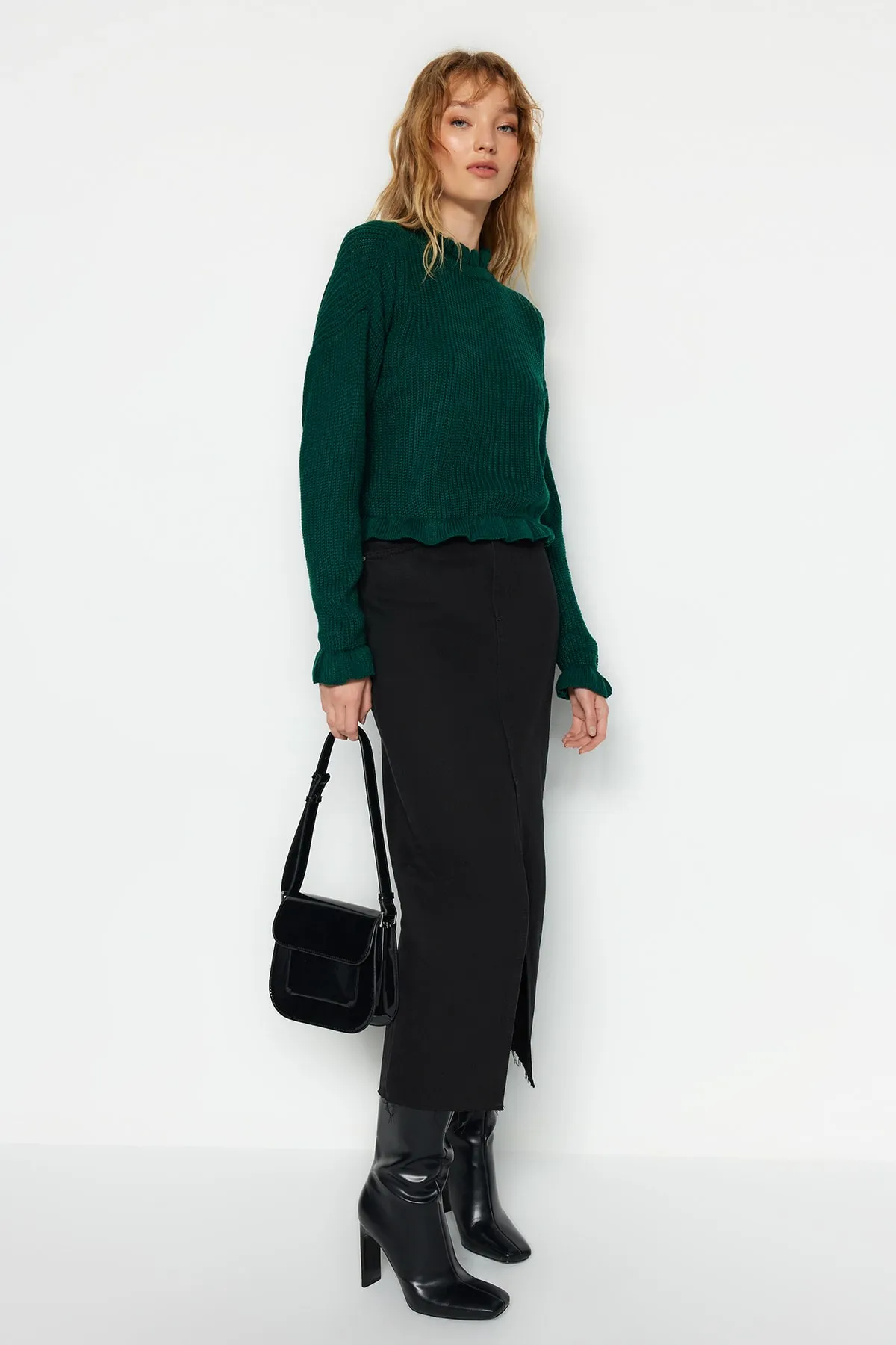 Trendyol Collection  Smaragdgrüner kurzer Strickpullover TWOAW22KZ0530