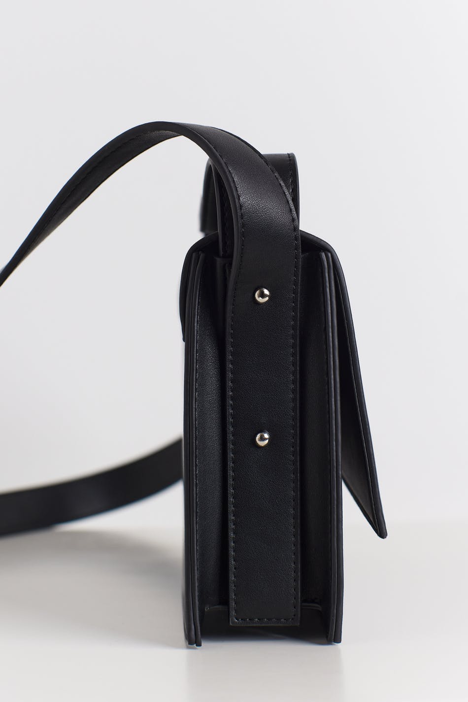 Assymetric midi bag