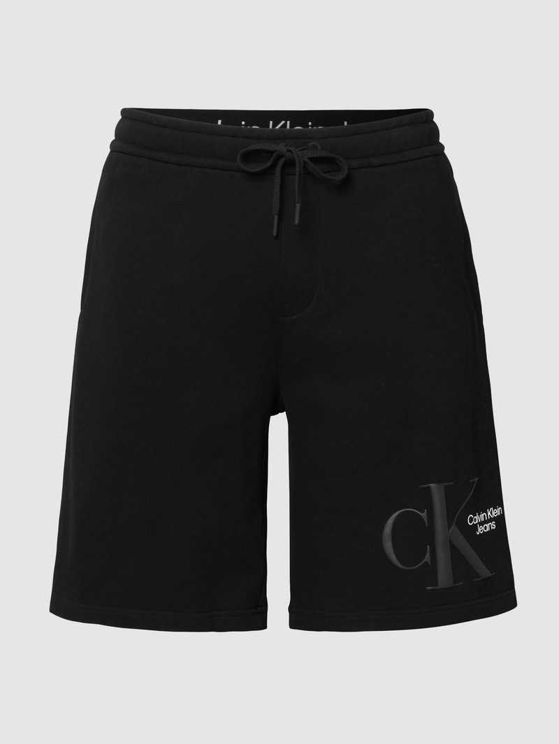Sweatshorts mit Label-Print in schwarz