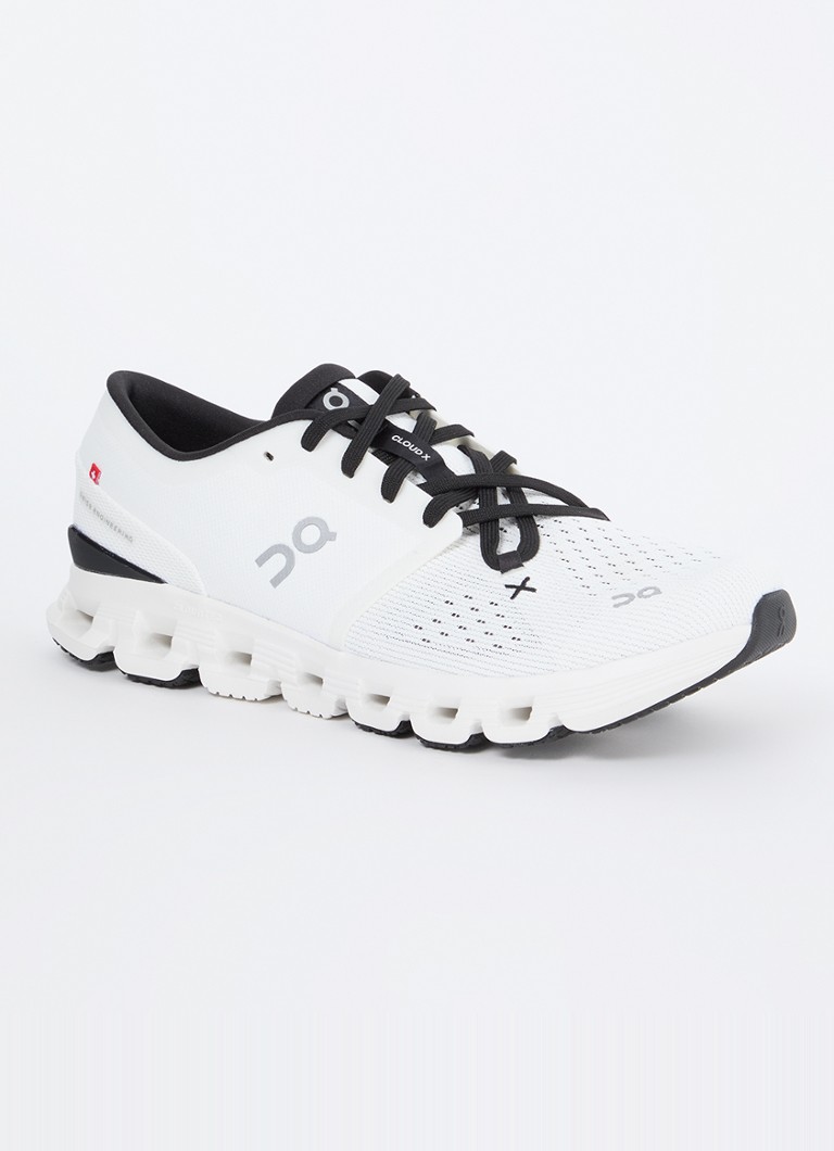 On Cloud X 4 sneaker with knitted upper