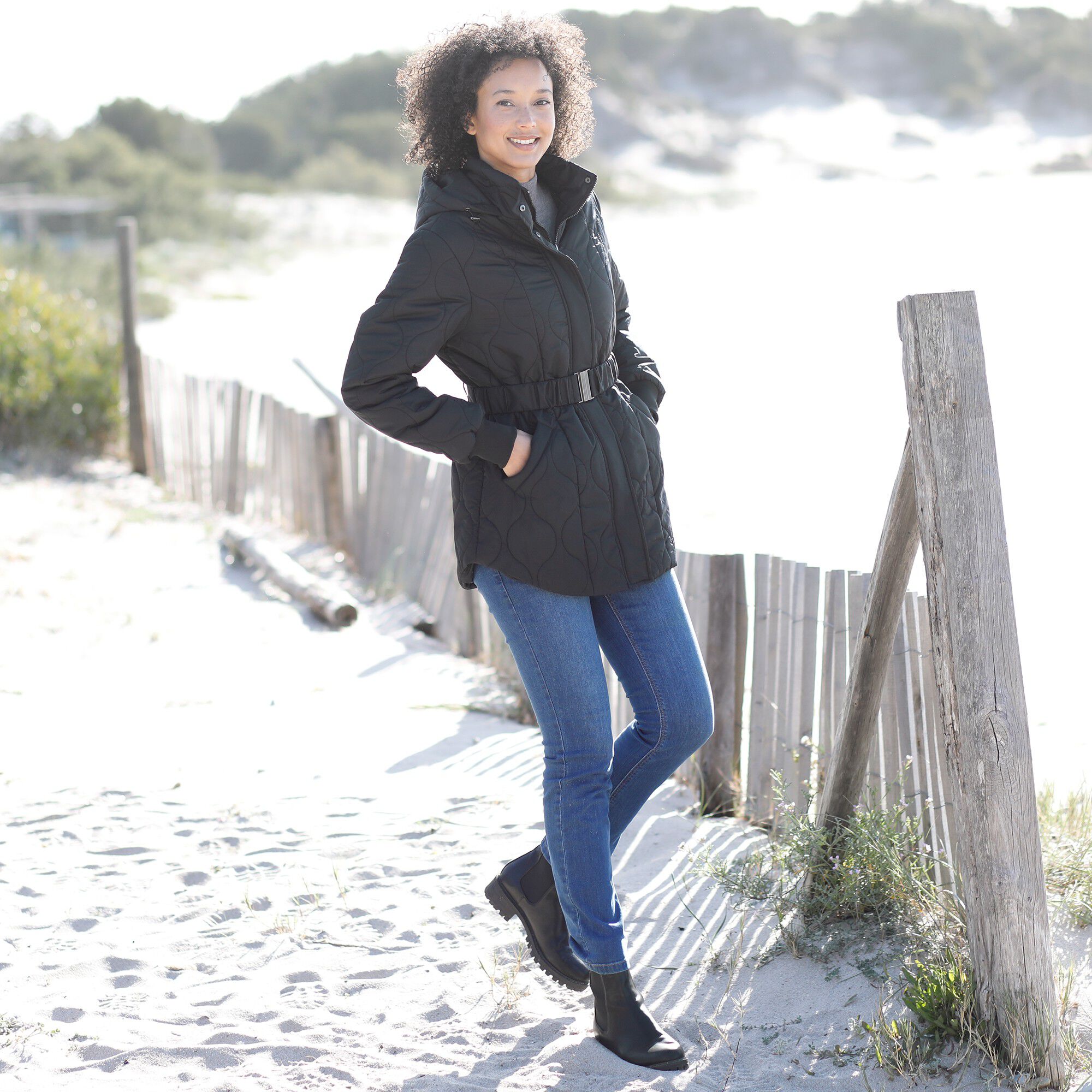 Parka matelassée mi-longue ceinturée