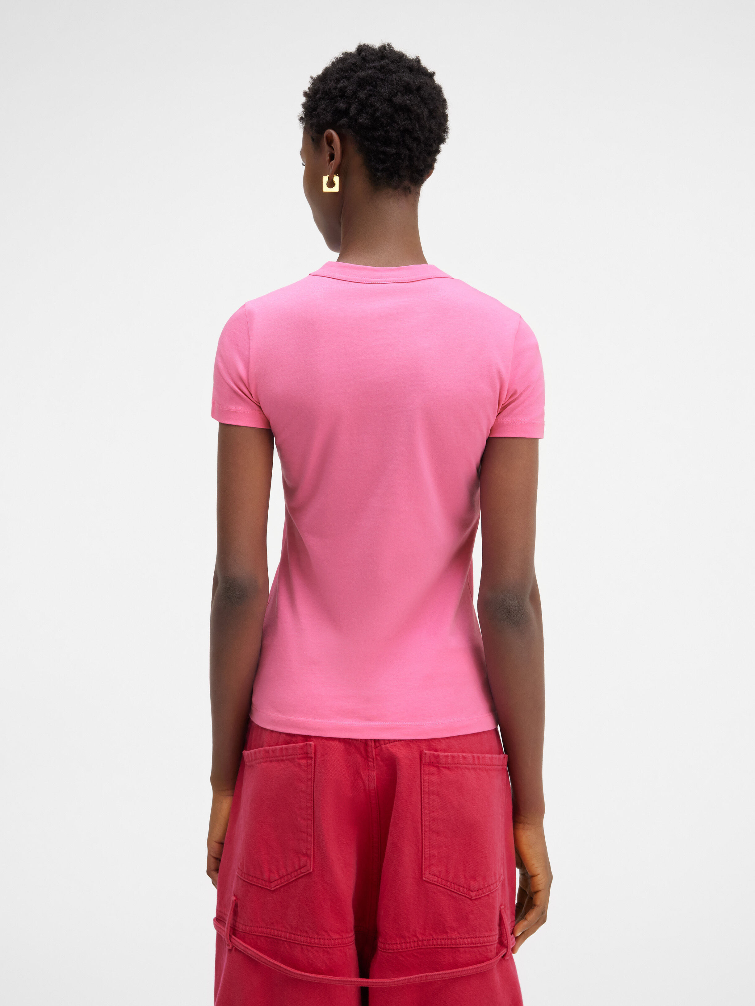 Le t-shirt brodé