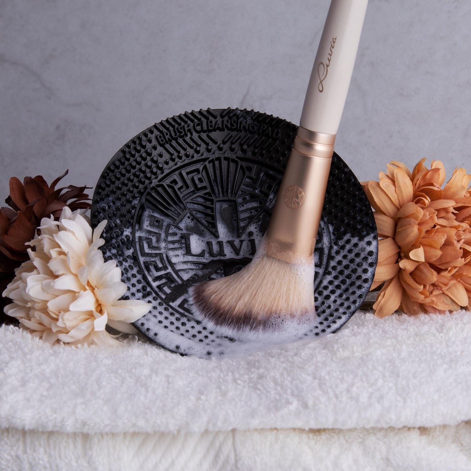 Luvia Brush Cleansing Pad - Kawa