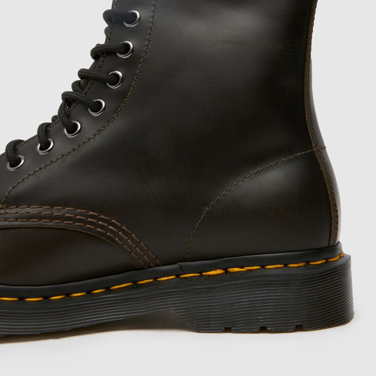 Dr Martens 1460 stövlar i mörkbrun
