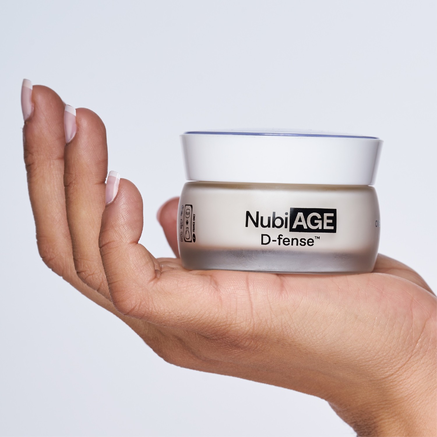Nubiance NubiAGE D-fense™ - Crema desintoxicante y reafirmante