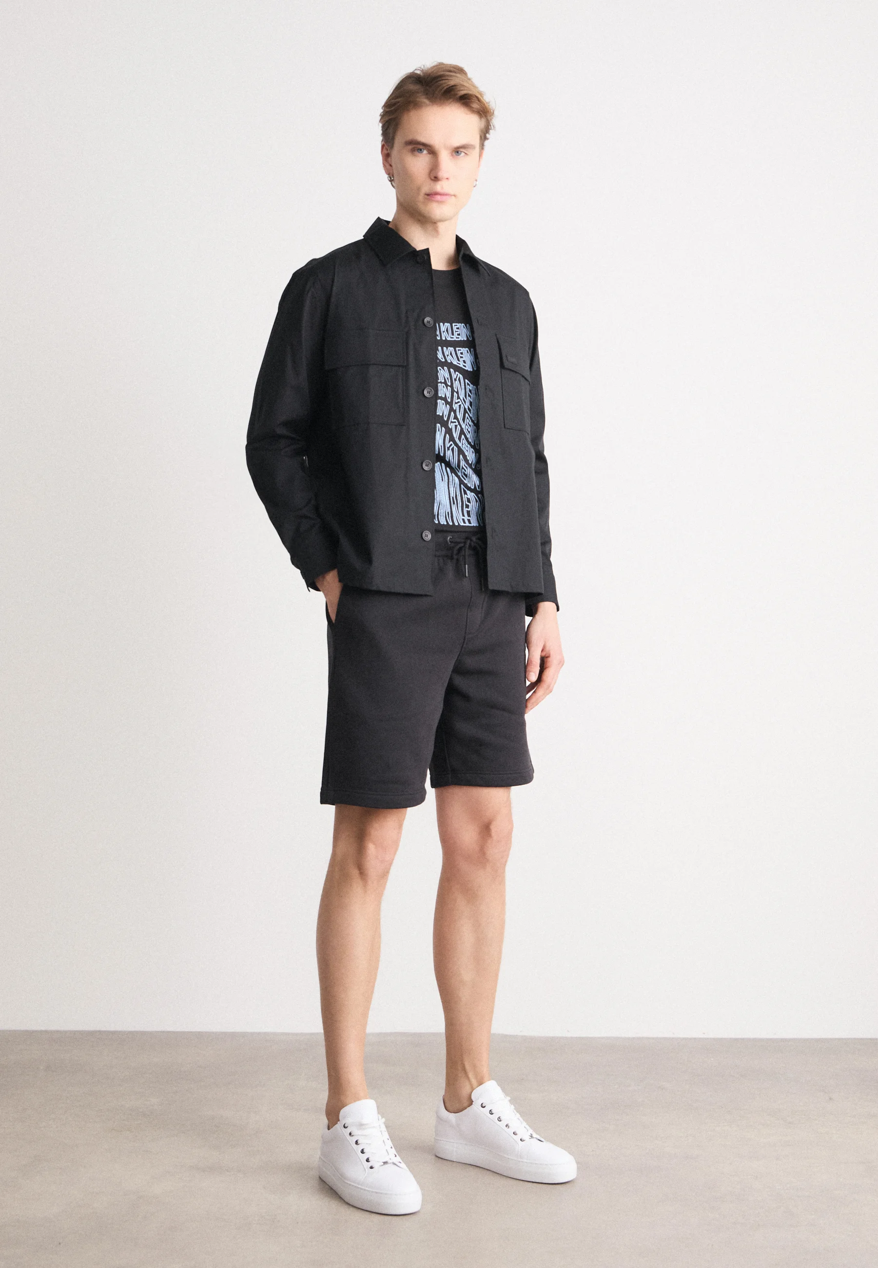 Pantalones deportivos Calvin Klein Jeans MONOLOGUE