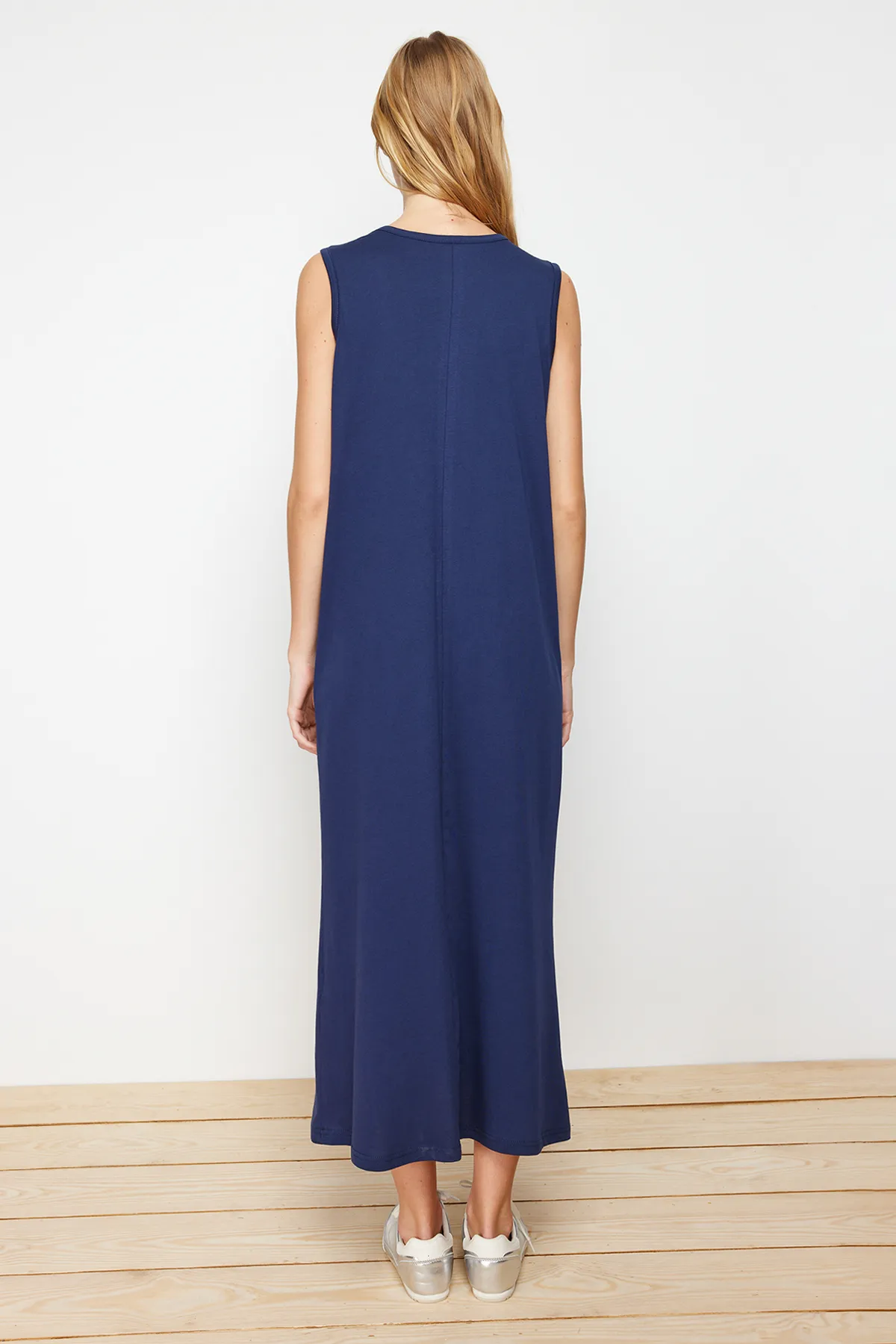 Trendyol Modest  Marineblau-Nerz, 2er-Pack Kleid mit Strickfutter aus 100 % Baumwolle TCTAW22UK0110