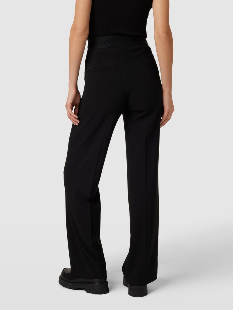 Bundfaltenhose mit elastischem Logo-Bund in schwarz