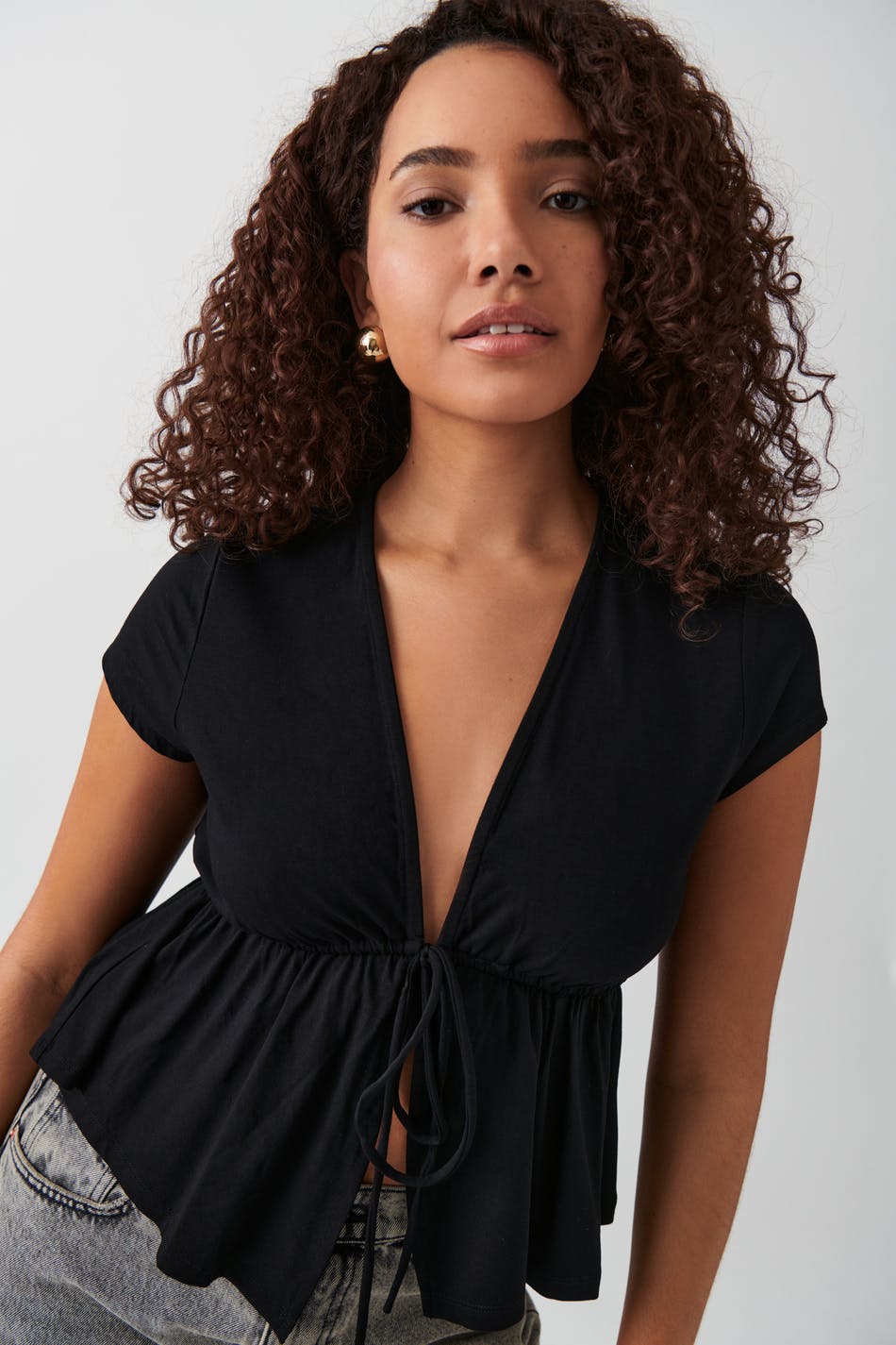Tie top
