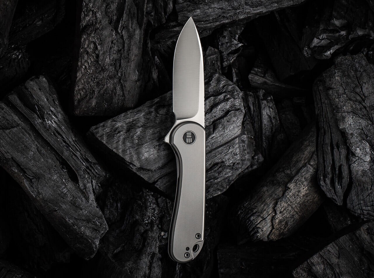Elementum Titanium Silver