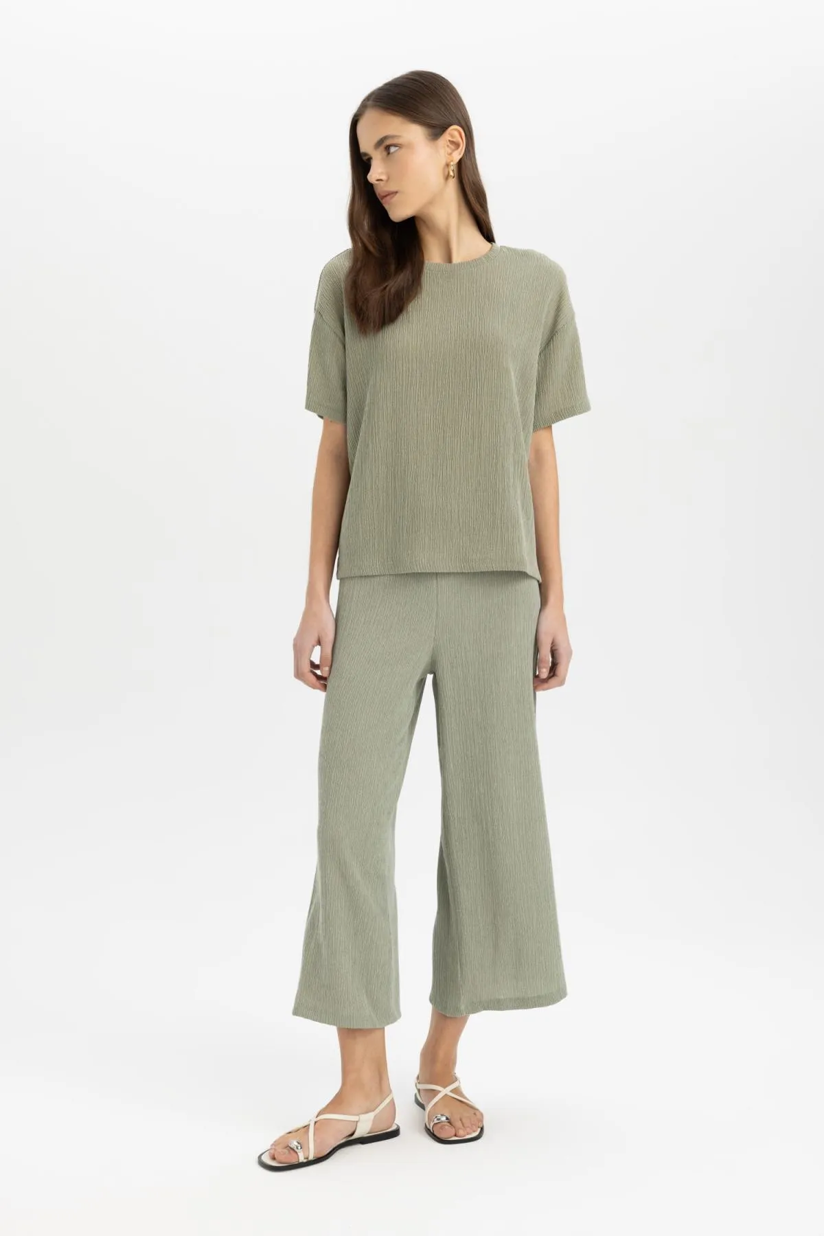 DeFacto  Weites Bein, normale Taille, gerades Bein, Midi-Wickelhose C4329AX24SP